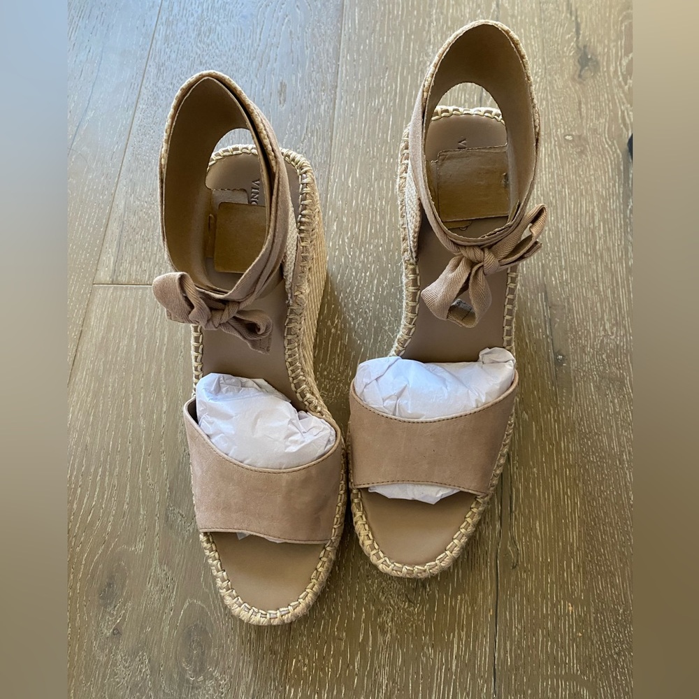 Vince Camuto Bendsen sandals